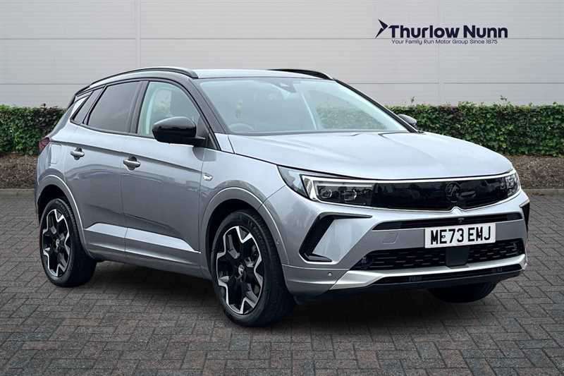 Vauxhall Grandland £21,084 - £32,395