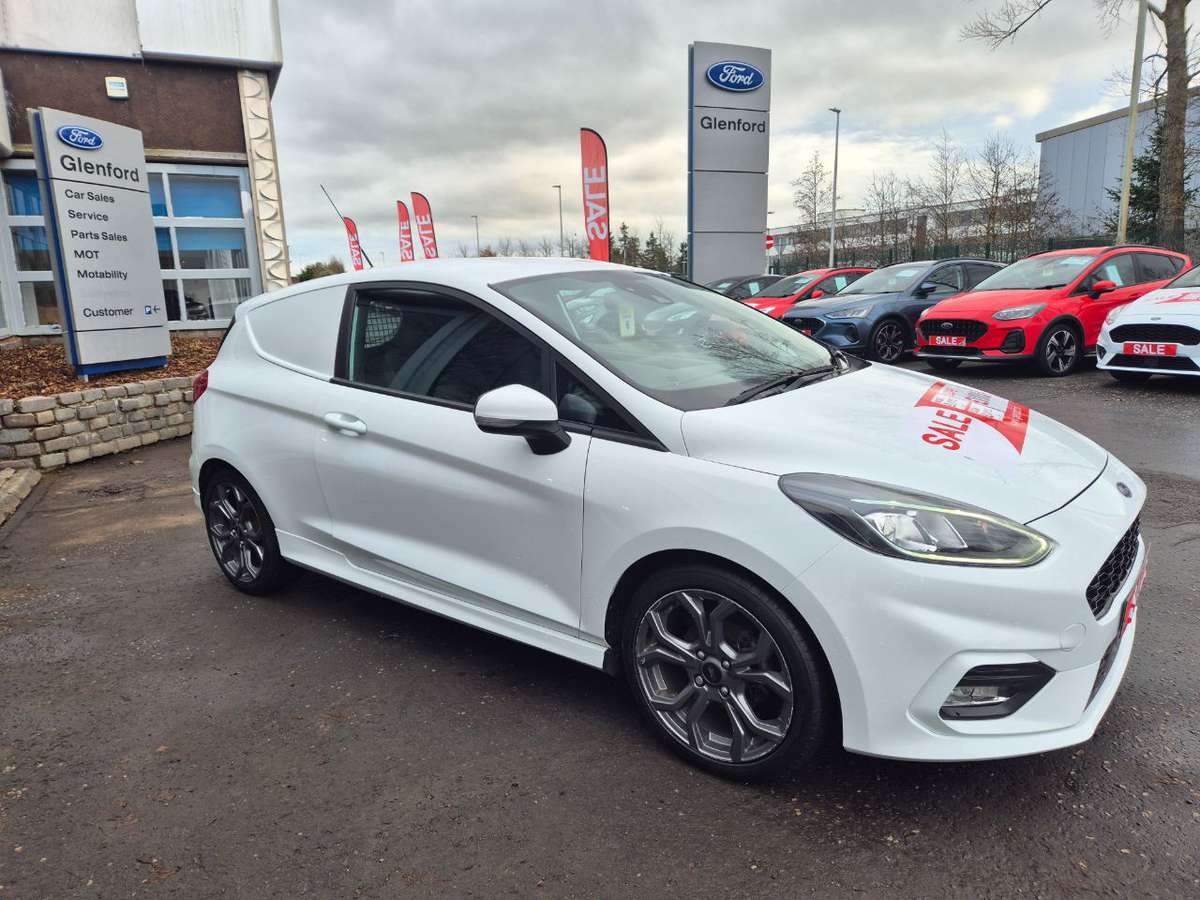 Ford Fiesta Van £12,300 - £13,194