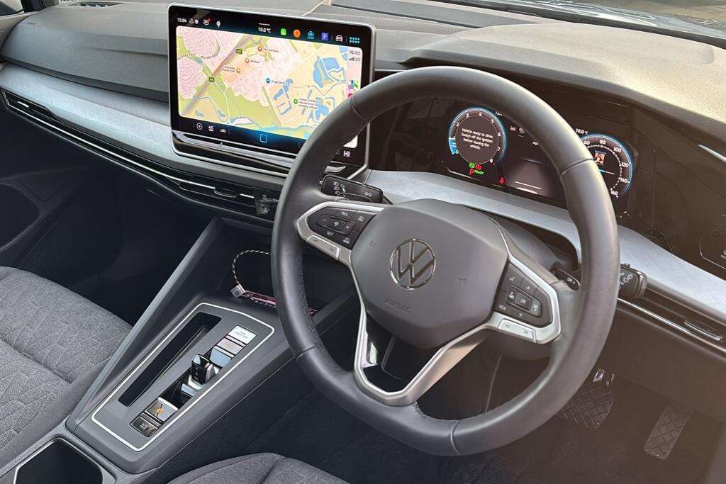 2025 Volkswagen Golf 1.5 eTSI Match