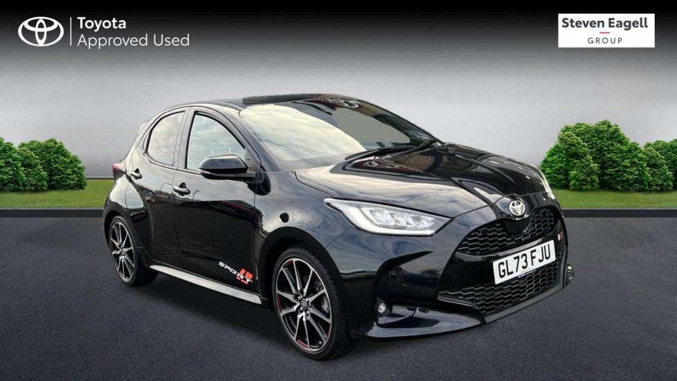 Toyota Yaris £17,369 - £36,495