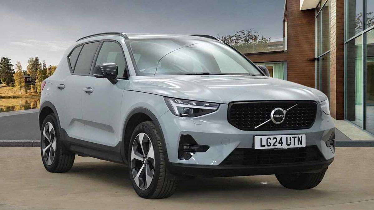 Volvo Xc40 £28,990 - £40,999