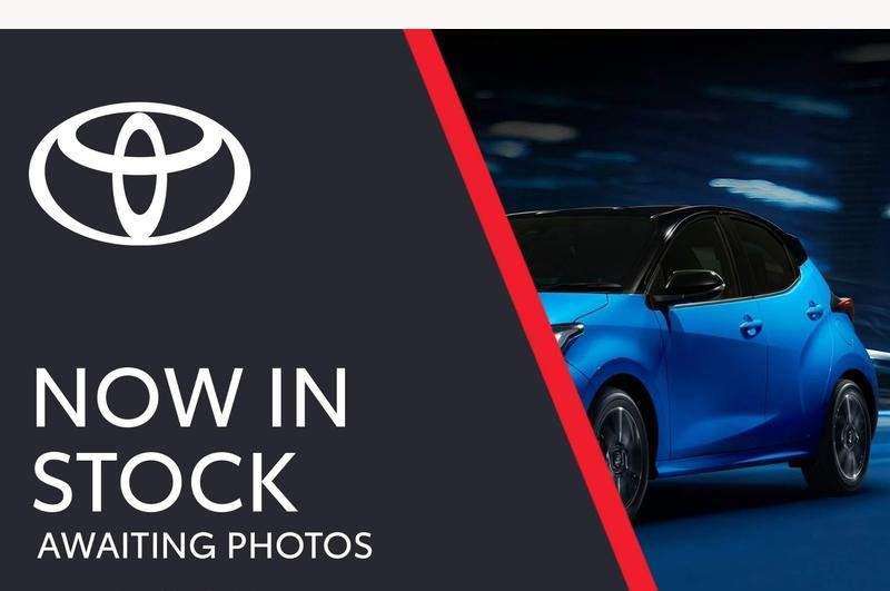 Toyota Prius £17,275 - £28,490