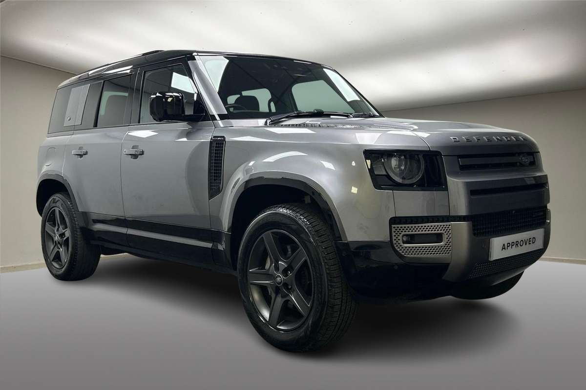 Land Rover Defender £63,594 - £139,000