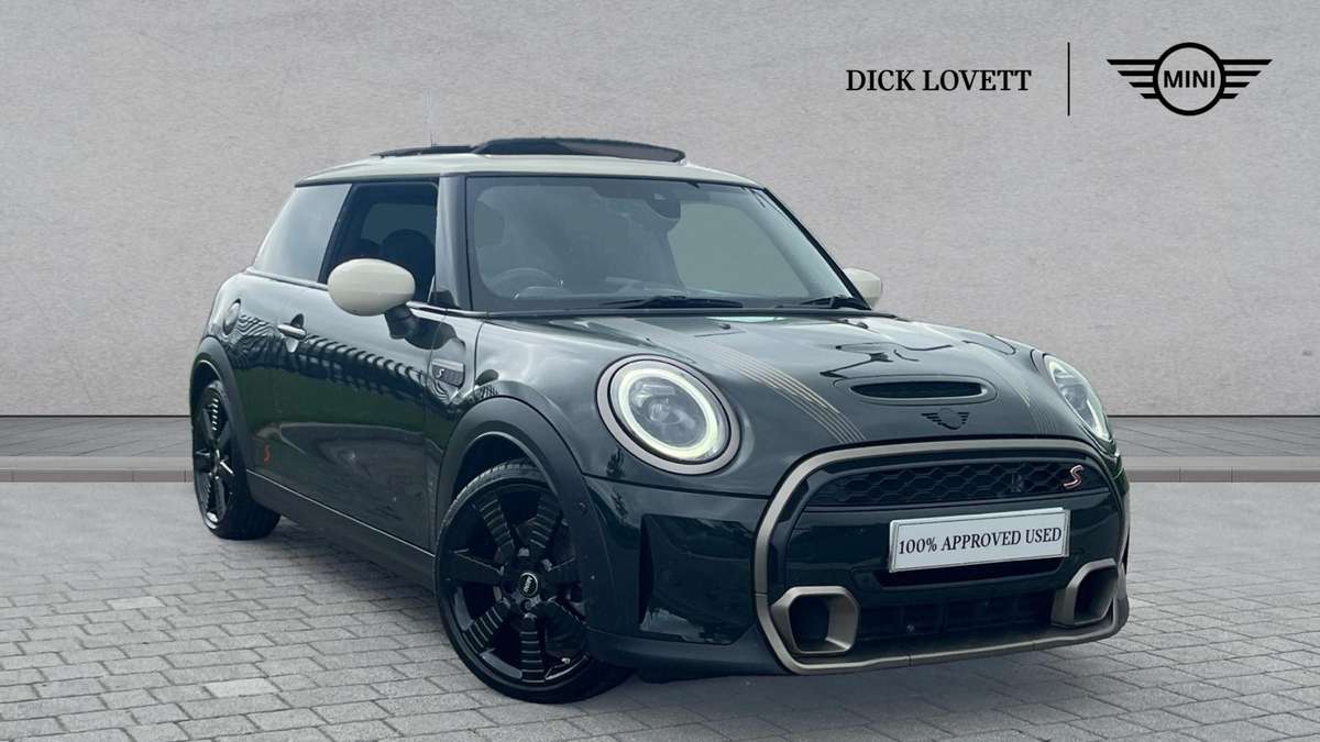 Mini Hatchback £19,579 - £35,990