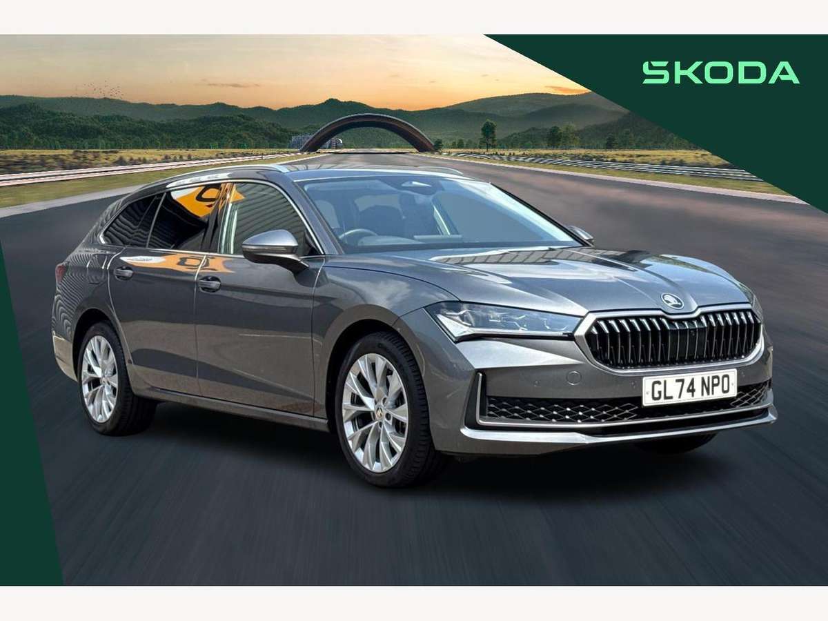 Skoda Superb Estate £32,480 - £52,500
