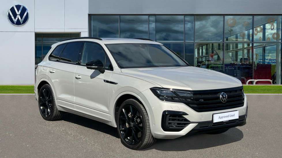 Volkswagen Touareg £40,895 - £77,825