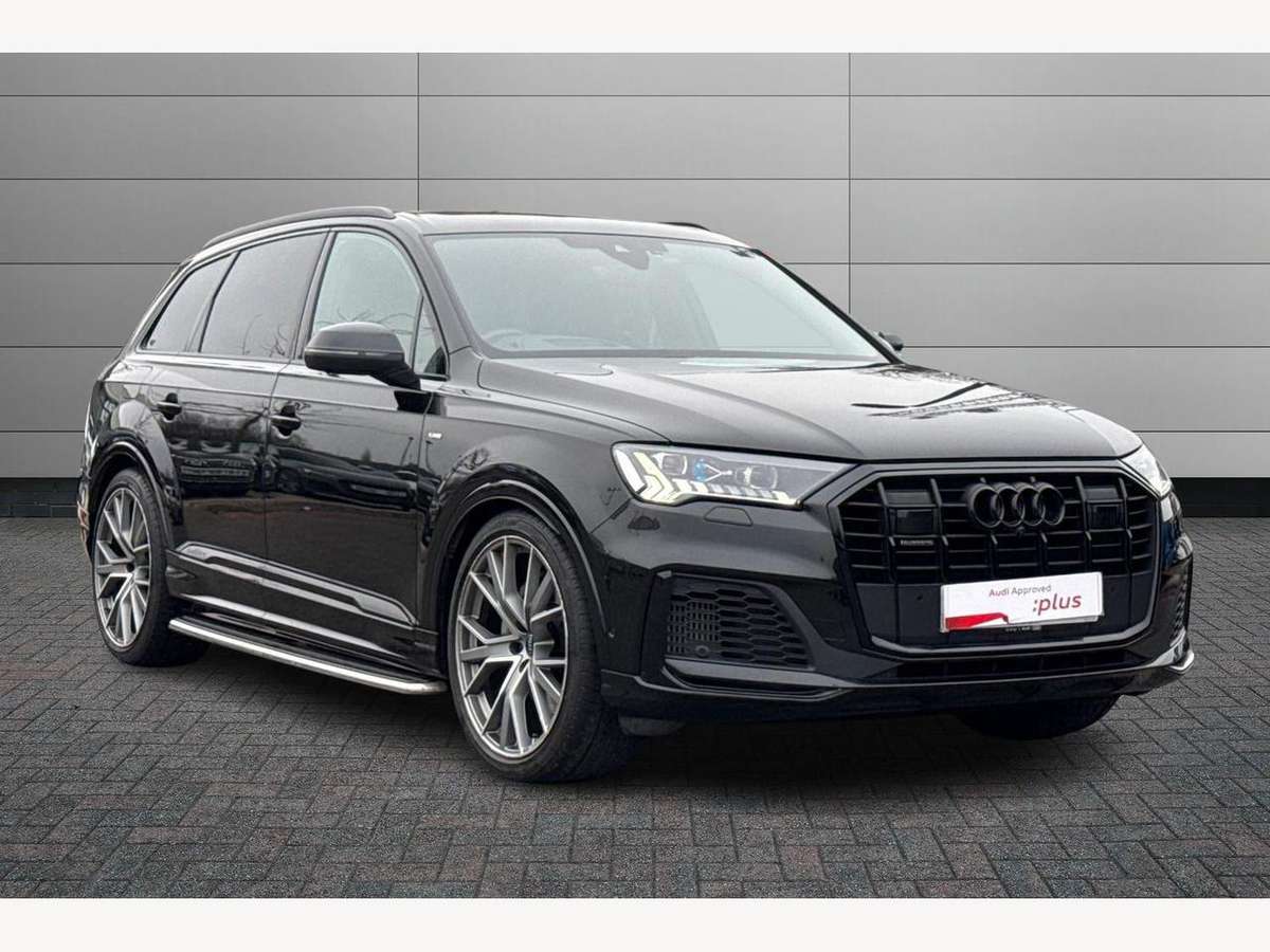 Audi Q7 £43,740 - £86,500