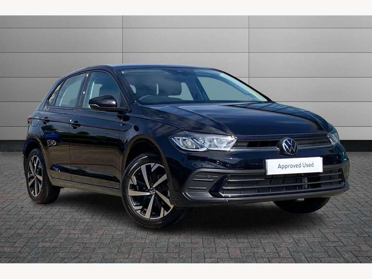 Volkswagen Polo £17,549 - £30,050