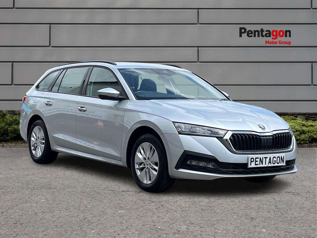 Skoda Octavia Estate £22,780 - £34,490