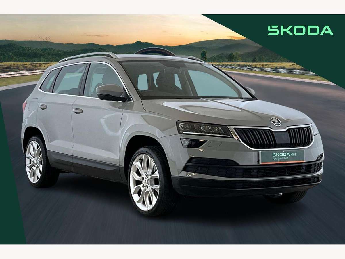 Skoda Karoq £23,366 - £35,995