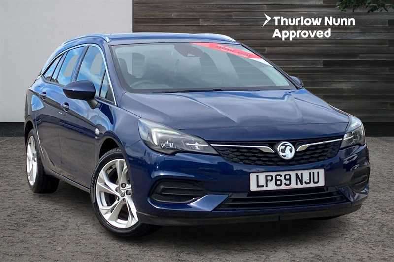 Vauxhall Astra Sports Tourer £22,199 - £35,500