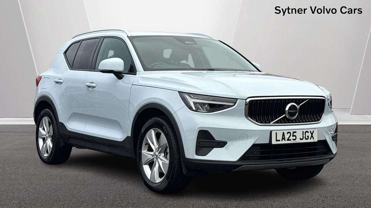 2025 Volvo XC40 2.0 B3 Core