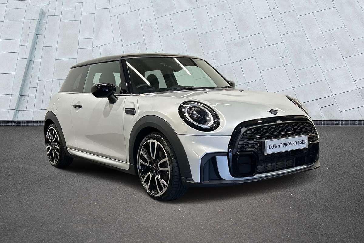 Mini Hatchback £19,199 - £30,299