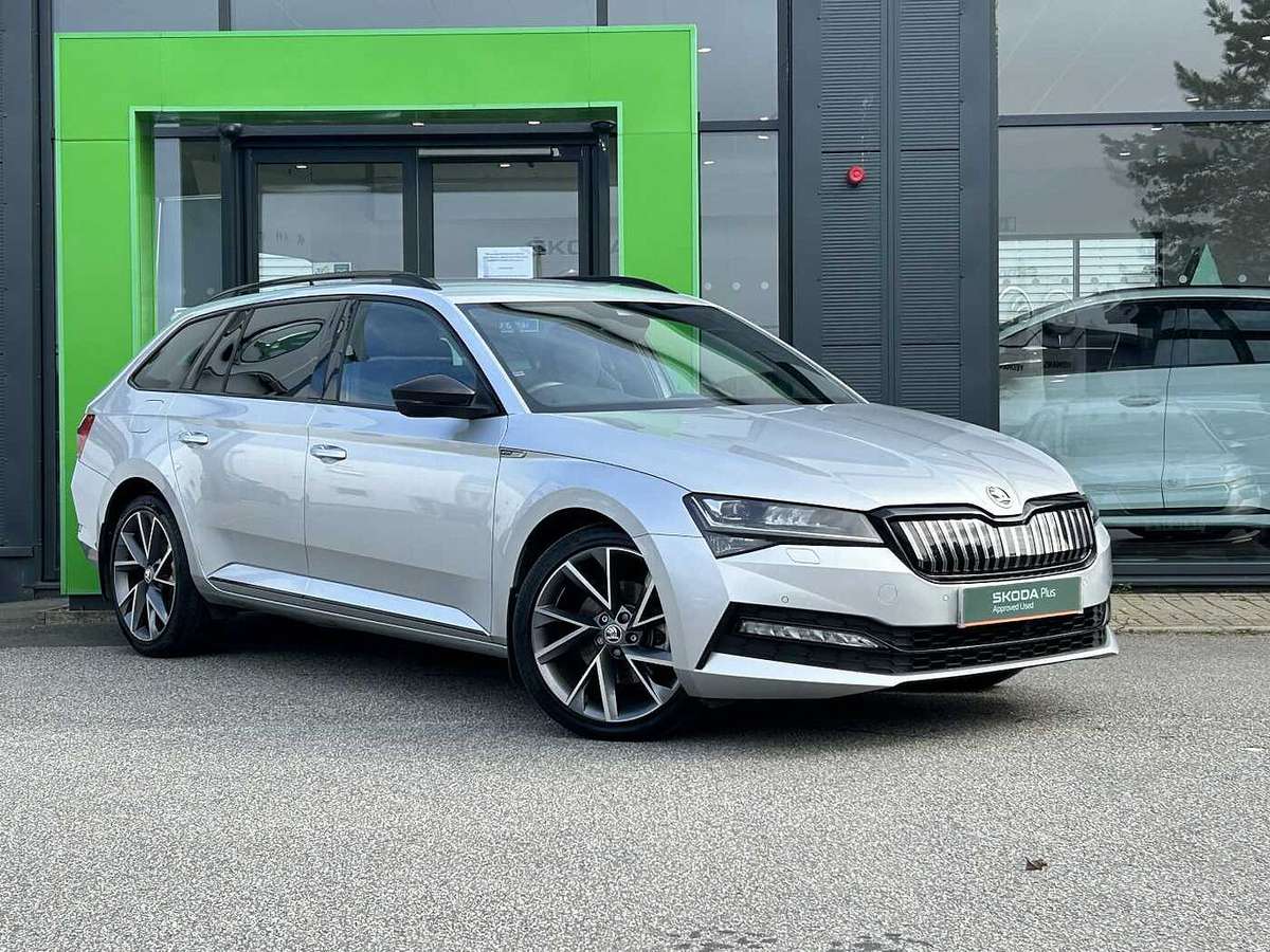 Skoda Superb Estate £28,991 - £42,495