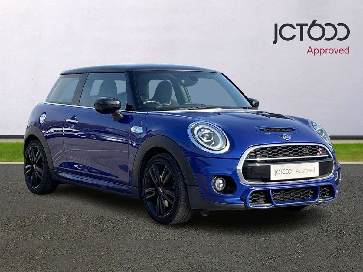 Mini Hatchback £19,579 - £35,990