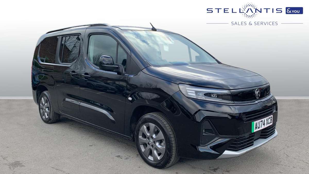 Vauxhall Combo Life E £20,150 - £22,979