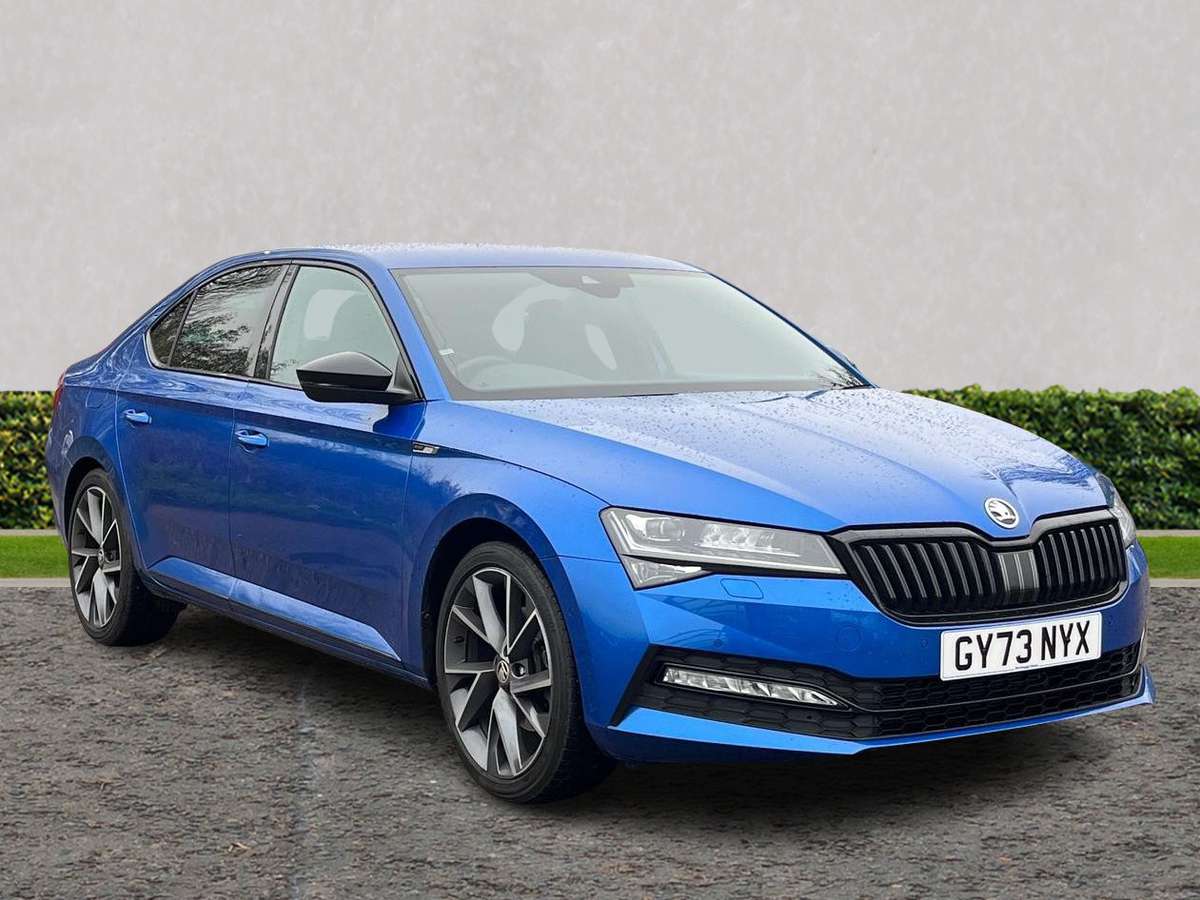 Skoda Superb £19,188 - £39,995