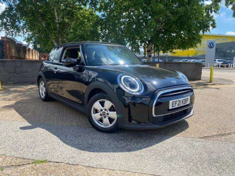 Mini Hatchback £19,625 - £30,480