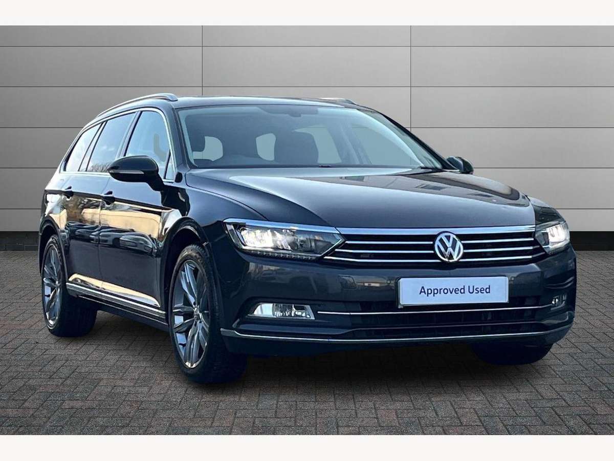 Volkswagen Passat Estate £36,700 - £46,990