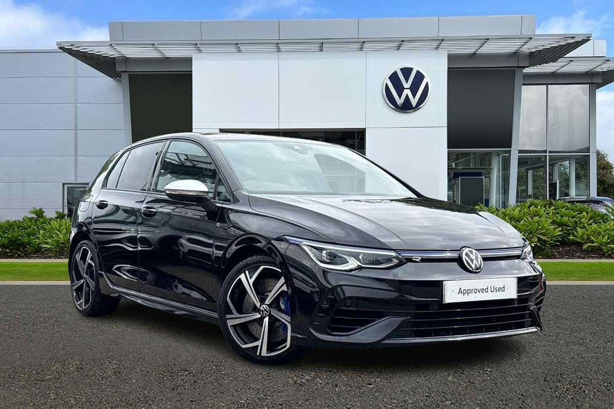 Volkswagen Golf R £34,491 - £46,490