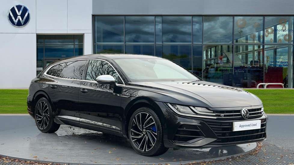 Volkswagen Arteon Shooting Brake £35,870 - £37,490