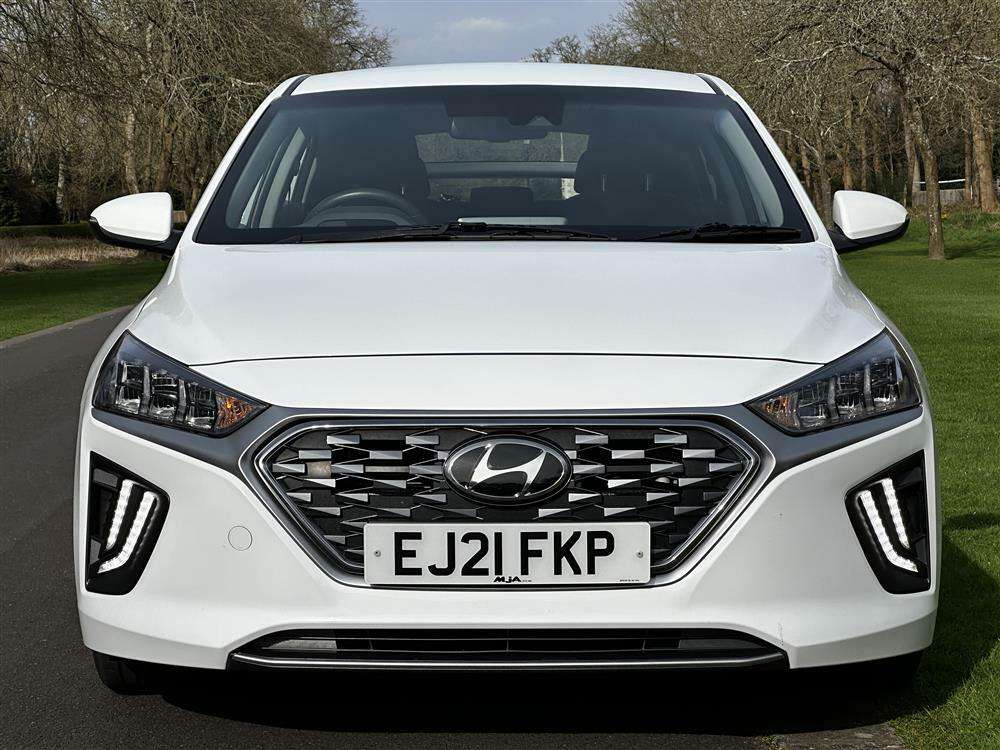 Hyundai Ioniq £16,495 - £45,985