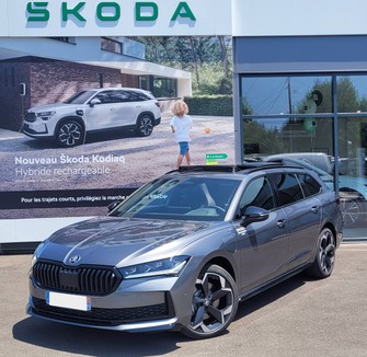 Photo Skoda Superb COMBI Superb Combi 1.5 TSI 204 ch PHEV DSG6