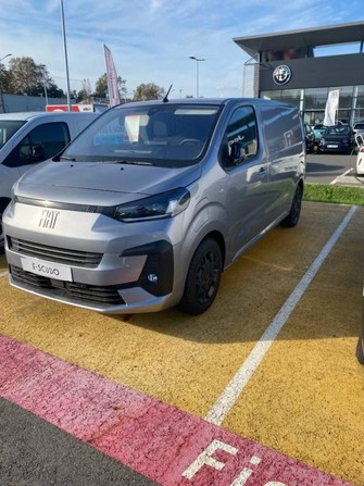 Photo Fiat Scudo E- III FOURGON 136 75 KWH M 4p