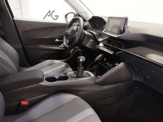 Photo Peugeot 2008 II PureTech 100 S&S BVM6 Allure