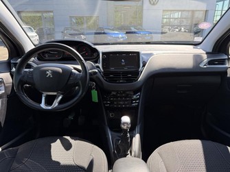 Photo Peugeot 208 1.2 PureTech 110ch Tech Edition S&S 5p