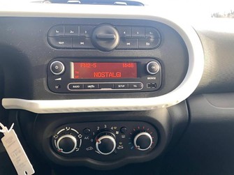 Photo Renault Twingo III 1.0 SCe 70 BC Zen