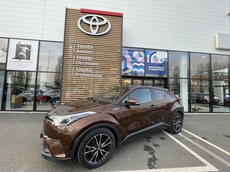 Photo Toyota C-HR 122h Distinctive 2WD E-CVT RC18