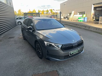 Photo Skoda Octavia COMBI Octavia Combi 1.5 TSI Hybrid 150 ch DSG7