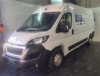 Photo Peugeot Boxer FOURGON TOLE 330 L2H2 BLUEHDI 120 S&amp;S - ASPHALT