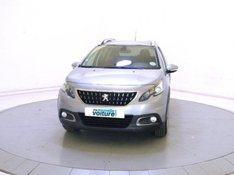 Photo Peugeot 2008 PureTech 82ch S&amp;S BVM5 - Signature
