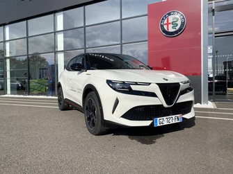 Photo Alfa-Romeo Junior ELECTRIQUE Elettrica 156 ch Speciale 5p