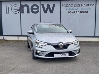 Photo Renault Megane IV Berline TCe 140 Evolution