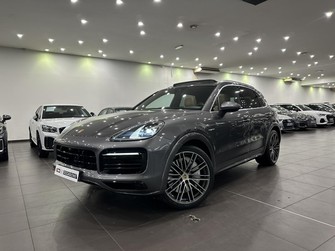 Photo Porsche Cayenne E-Hybrid 3.0 V6 462 ch Tiptronic BVA