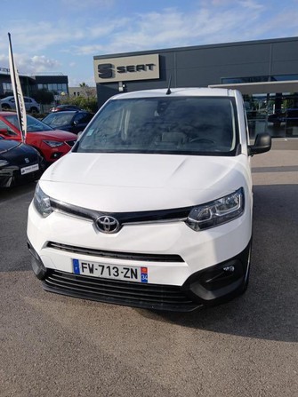 Photo Toyota Proace City FOURGON MEDIUM 1.5L 100 D-4D BVM5 ACTIVE