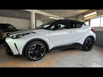 Photo Toyota C-HR 122h GR-Sport 2WD E-CVT MY22