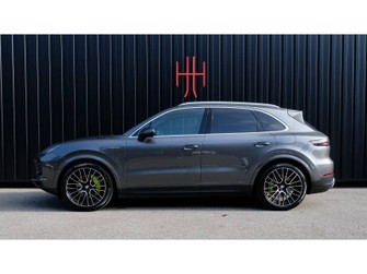 Photo Porsche Cayenne E-Hybrid 3.0 V6 462 ch Tiptronic BVA