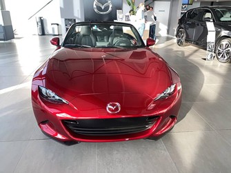 Photo Mazda MX 5 IV Roadster 1.5L SKYACTIV-G 132 ch Exclusive-Line 2p