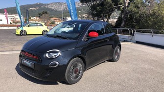 Photo Fiat 500 500e MY22 SERIE 1 STEP Berline e 95 ch (RED)