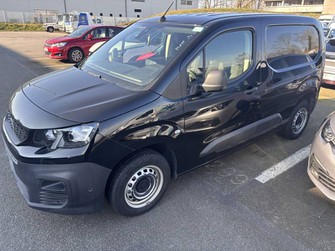 Photo Peugeot Partner FGN FOURGON STANDARD 650 KG BLUEHDI 100 S&S BVM5 ASPHALT