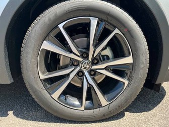 Photo Toyota C-HR II Hybride 140 Design 5p