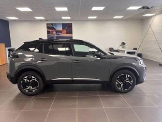 Photo Peugeot 2008 Hybrid 136 e-DCS6 GT