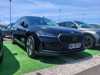 Photo Skoda Superb COMBI Superb Combi 2.0 TDI 150 ch SCR DSG7