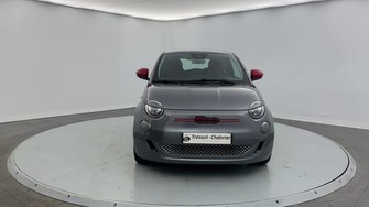 Photo Fiat 500 500e Berline e 95 ch (RED)