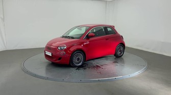 Photo Fiat 500 500e MY22 SERIE 1 STEP 2 Berline e 95 ch (RED)