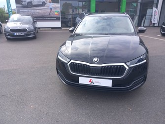 Photo Skoda Octavia COMBI Octavia Combi 2.0 TDI 150 ch DSG7